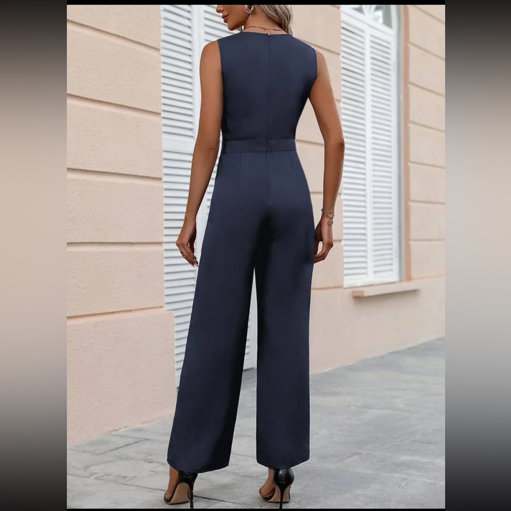 Jumpsuit - Picture 2 of 7